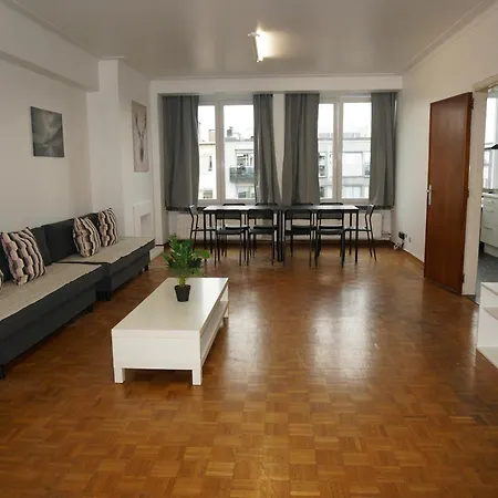 Belga 3 Bedrooms. *